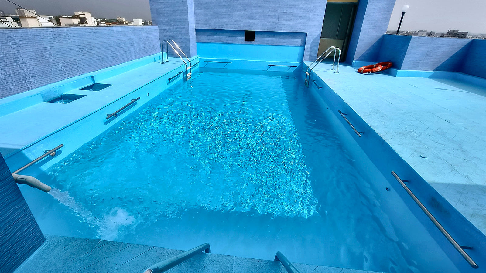 Swimming pool at Hotel City Heart