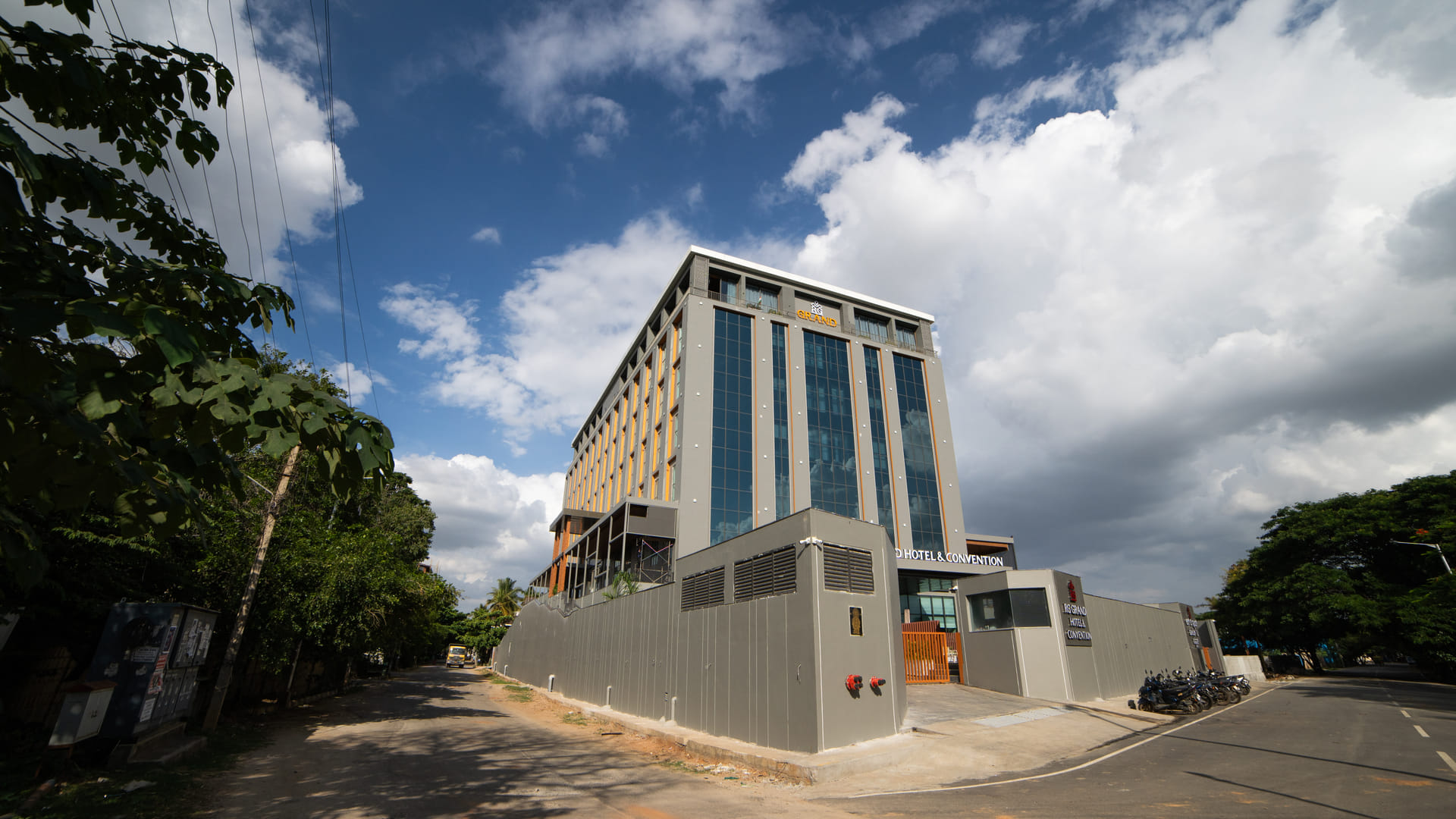 RG Grand Hotel & Convention exterior, Bengaluru