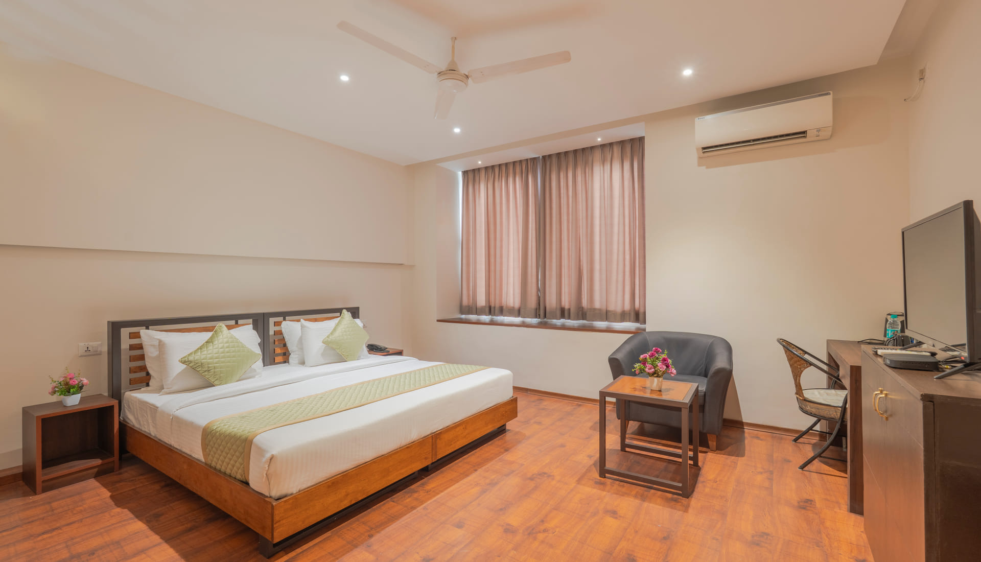 Executive Room