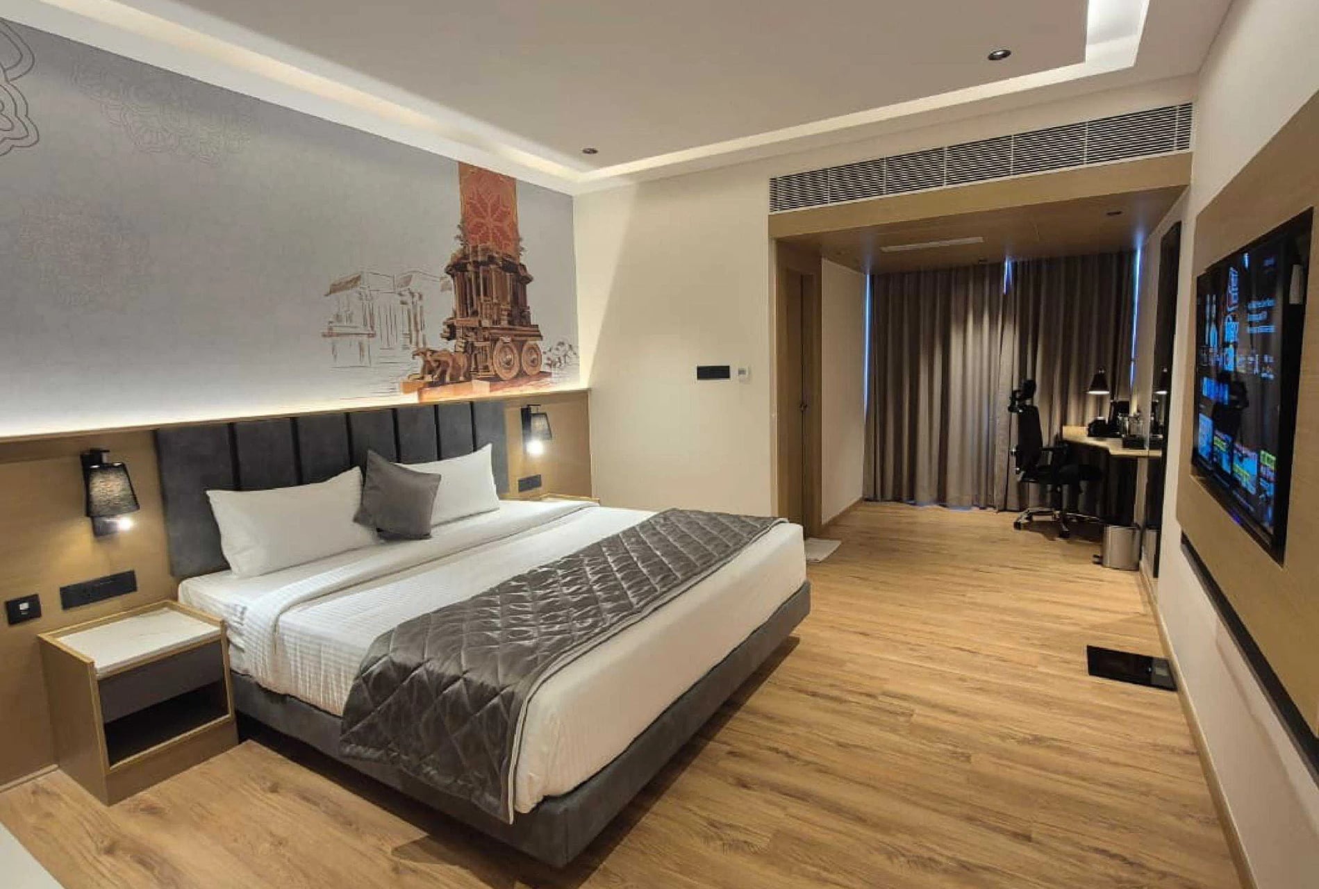 Executive Room with a king bed and work desk