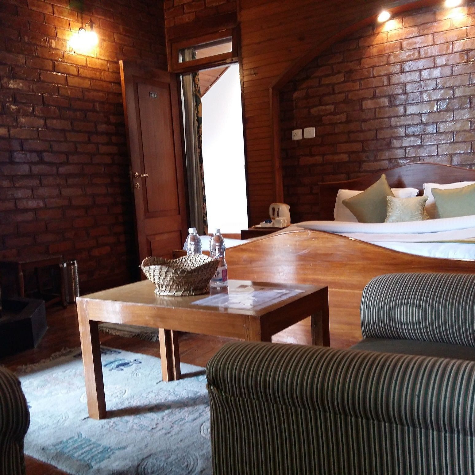 Main Room 423