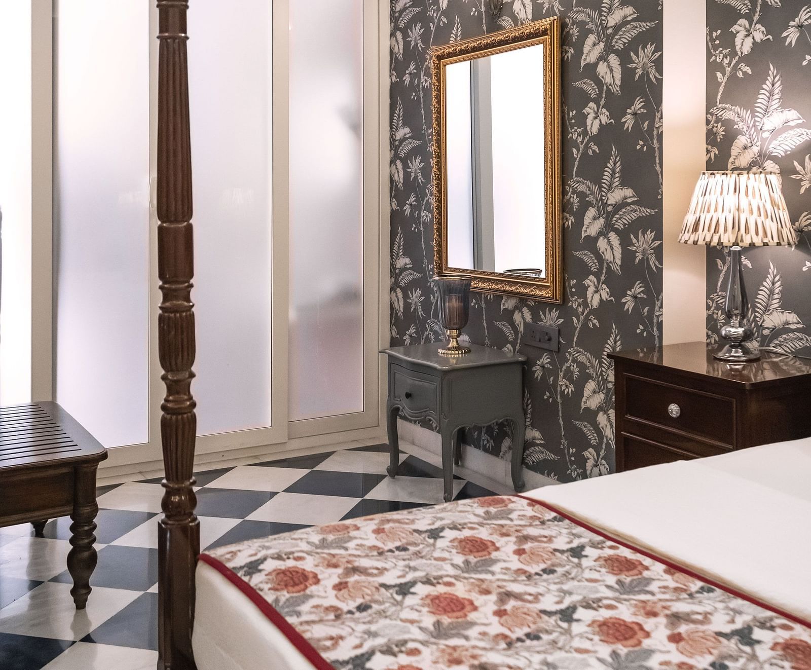 Deluxe Heritage Suite 201 Detail