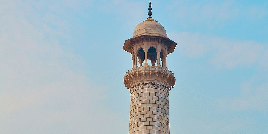 alt-text bilal-ahmad-D6a9UuO1pQo-unsplash
