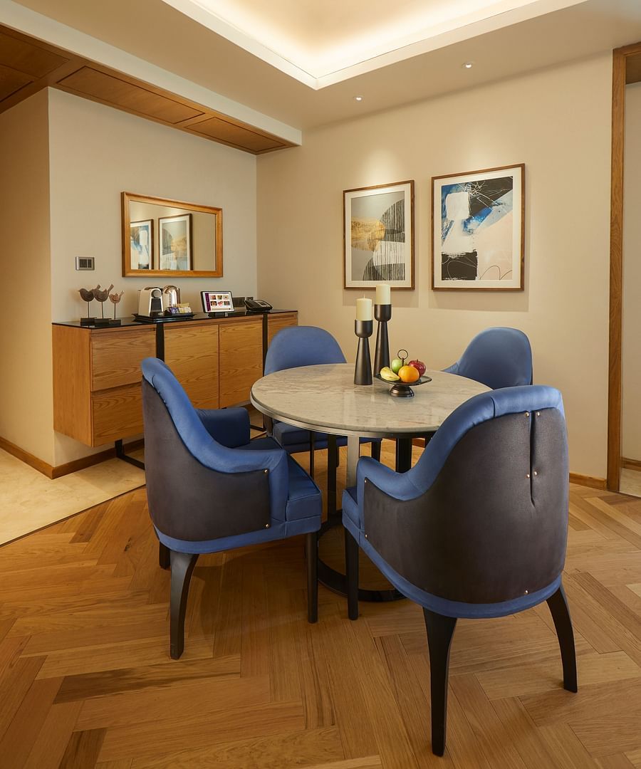  Suites in Chennai - Dining Console