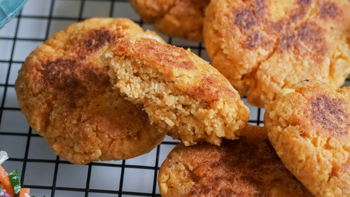 Fried, shallow brown tikki