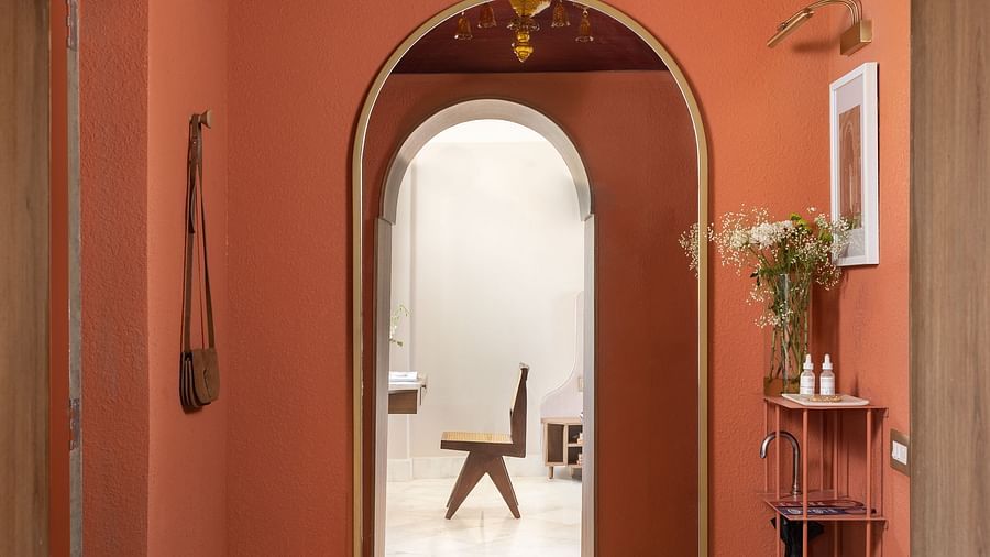 a close up shot of an arch with a stool inside in view - Manuscript - Jhilwara Haveli, Udiapur