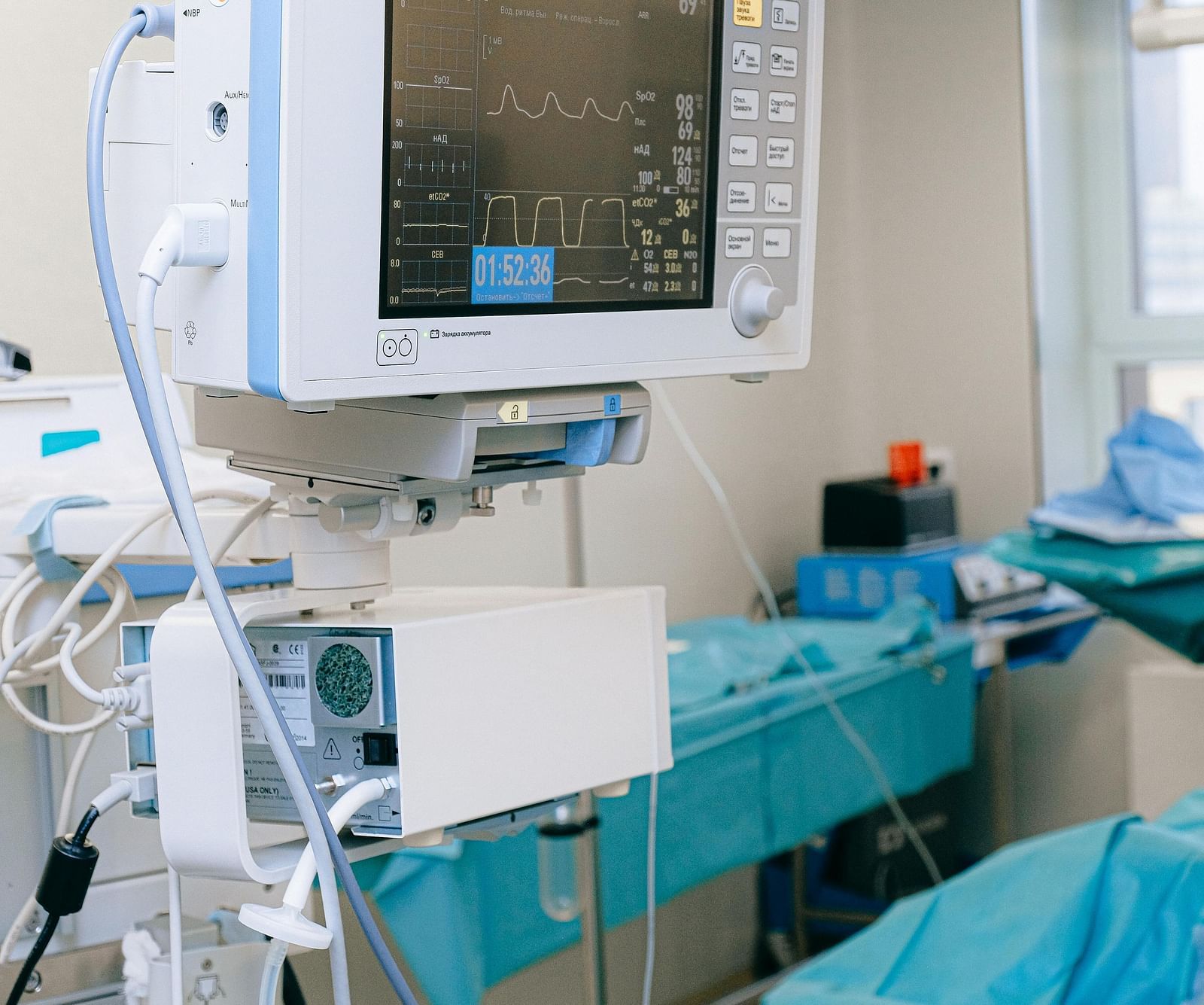An image of a medial room featuring modern technology used to treat patients