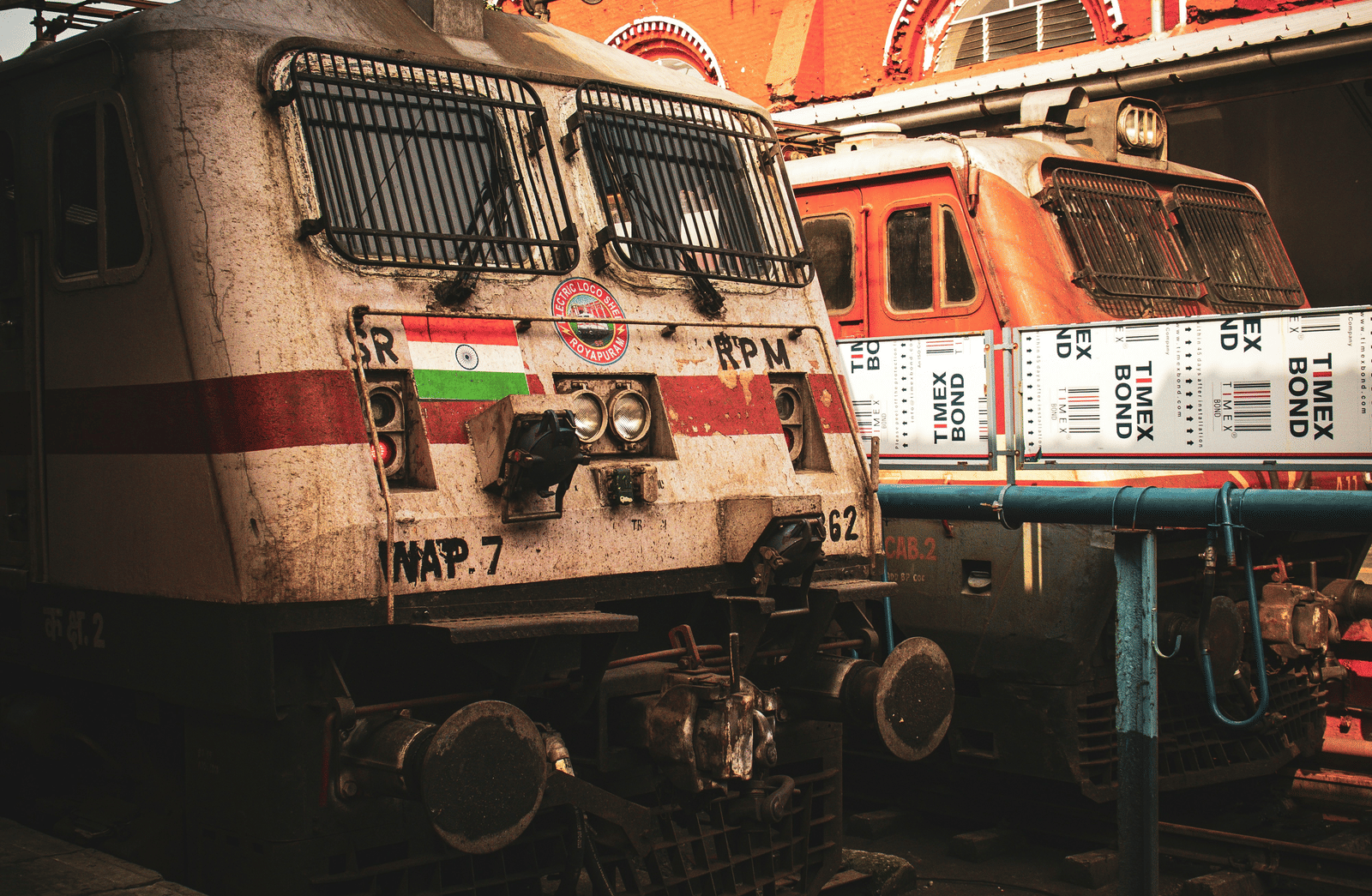 akshob-ram-kumar-UbMb22CdFJI-unsplash