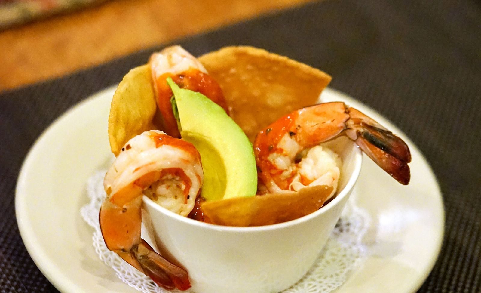 A bowl of shrimp, avocado served for as a snack - Brewery Gulch Inn & Spa