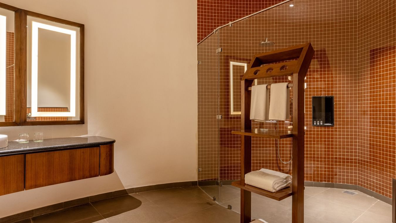 an interior of a bathroom at Ananta Spa and Resort, Ajabgarh