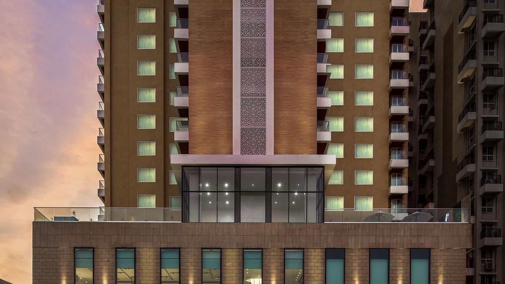 Facade 02