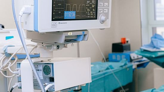 Medical equipment at hospitals near our Hotel in Karol Bagh
