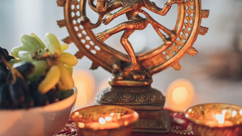 offerings near an idol of Nataraj