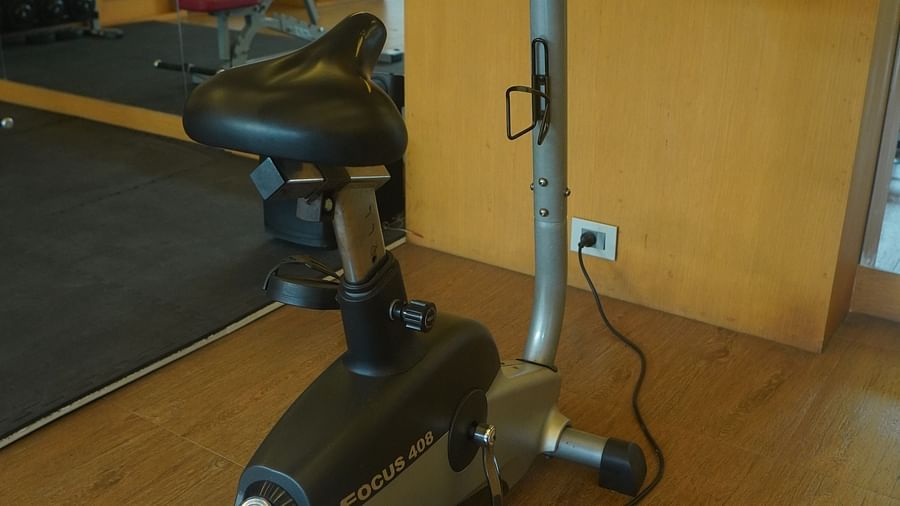 Treadmill placed near the wall
