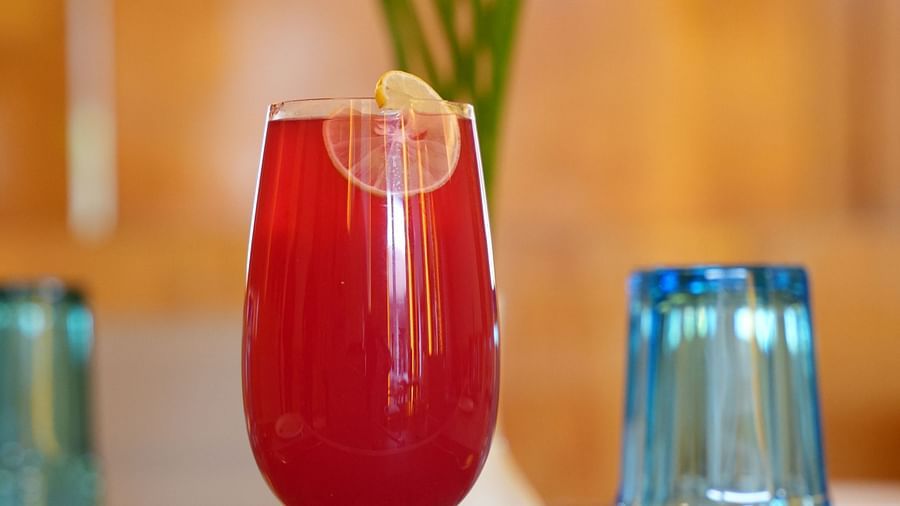 Food Images 8 STRAWBERRY SHAKE