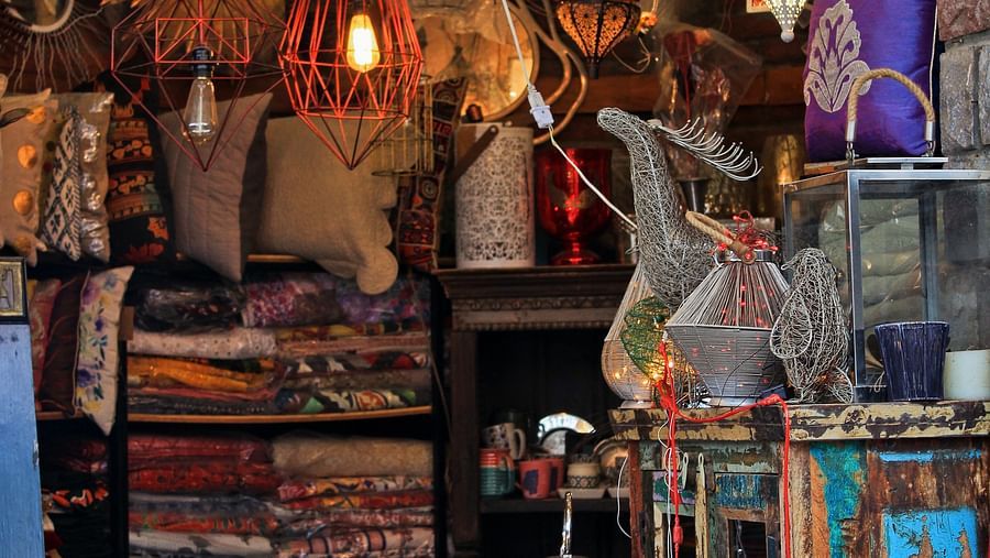 Lokhandwala Market 