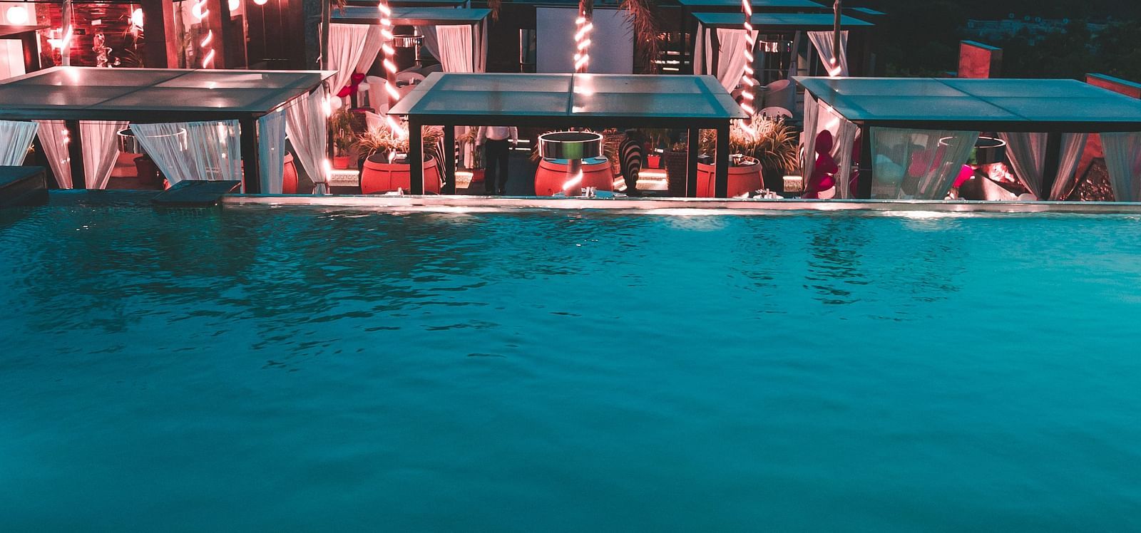View of the swimming pool featuring La Cabana restaurant at Park Elanza