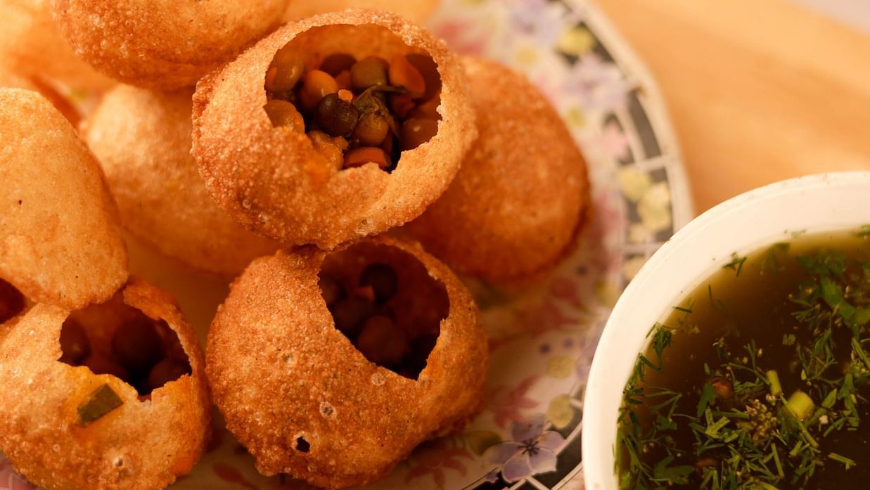 Indian street food fuchka with mint water