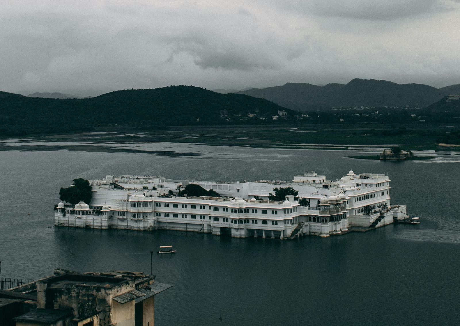 Lake Palace surrounded by Pichola Lake in Udaipur.