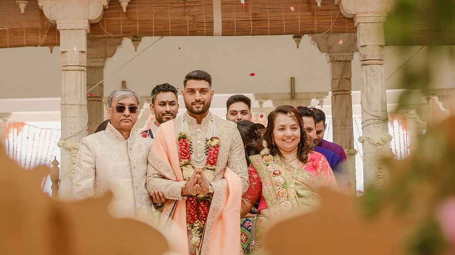  Weddings 6
