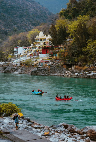 avinash-kumar-vDempbPR52w-unsplash