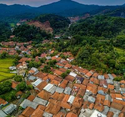 pexels-tomfisk-1551493