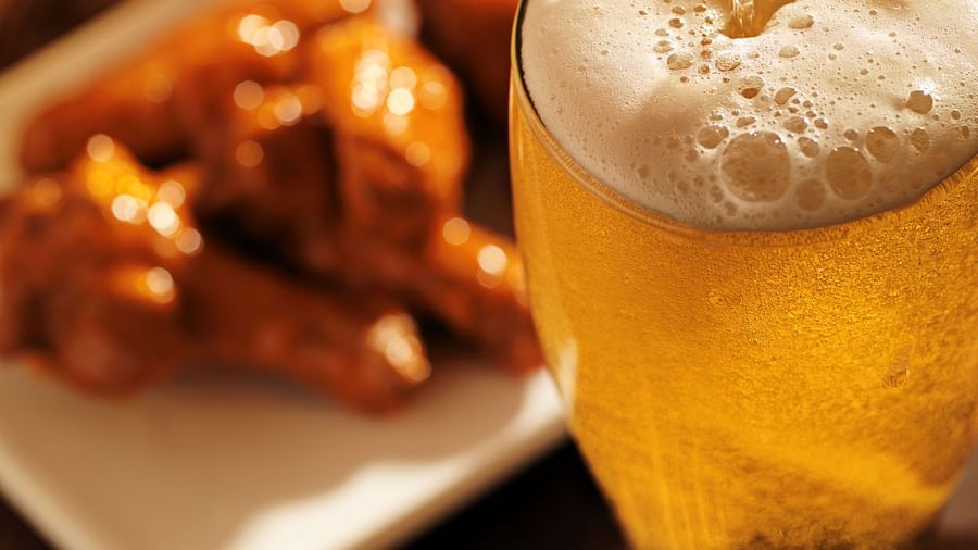 A beer mug and starters at Caravela Beach Resort - Restaurants in South Goa