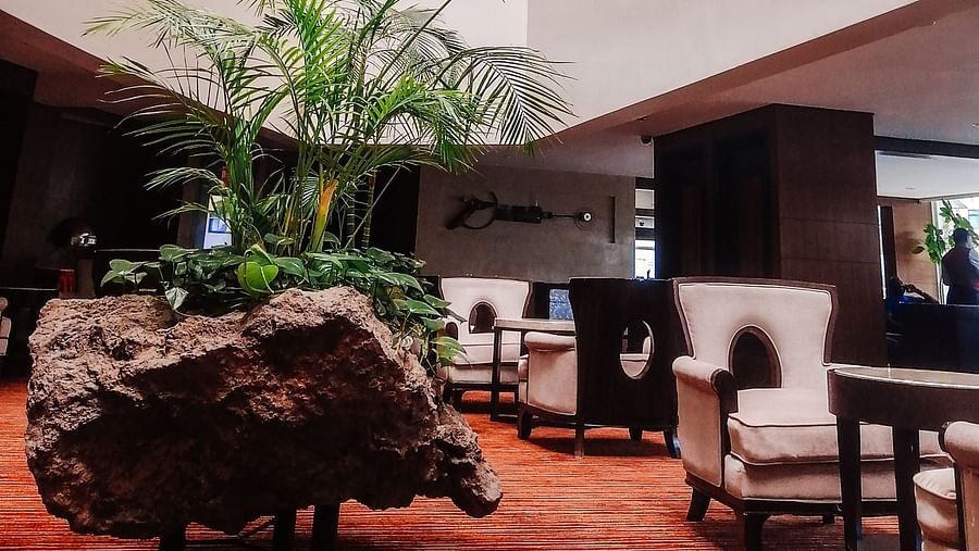 Cocktail Lounge Atrium - lounge in Nairobi 2