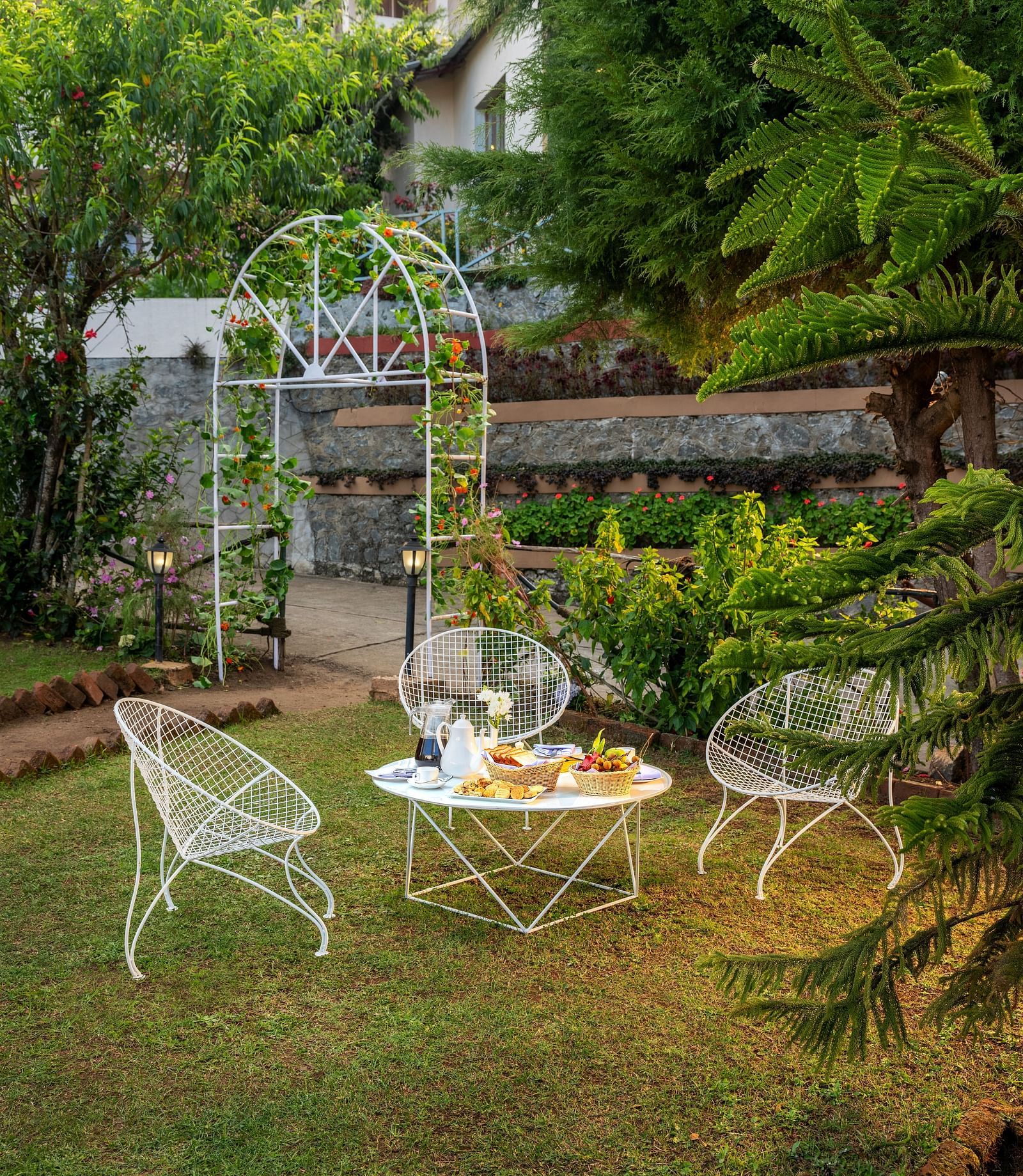 An image of a sitting area at the lawn | Mango Hill, Kodaikanal