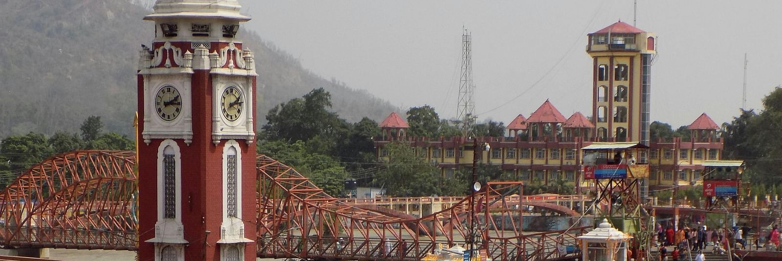 people gathered at the banks of Musi river in Haridwar