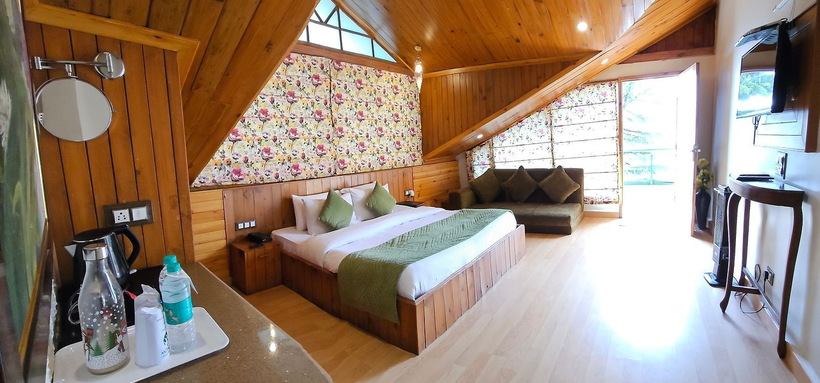 The Attic  with private Sit-out.