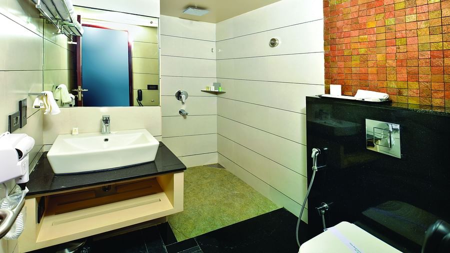 Spick and span bathrooms in Suite 