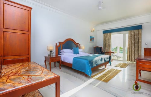 Deluxe Room with Balcony at Fateh Niwas