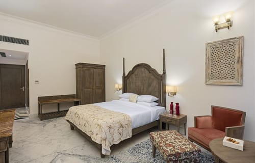 Renaissance Room with Sit Out