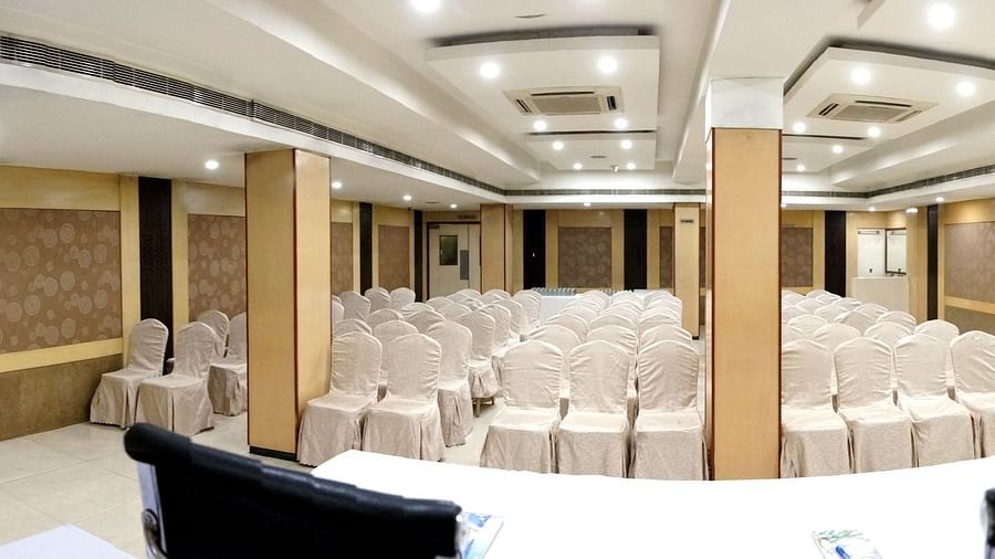 Banquet Halls at Hotel Geetha Regency in Guntur 11