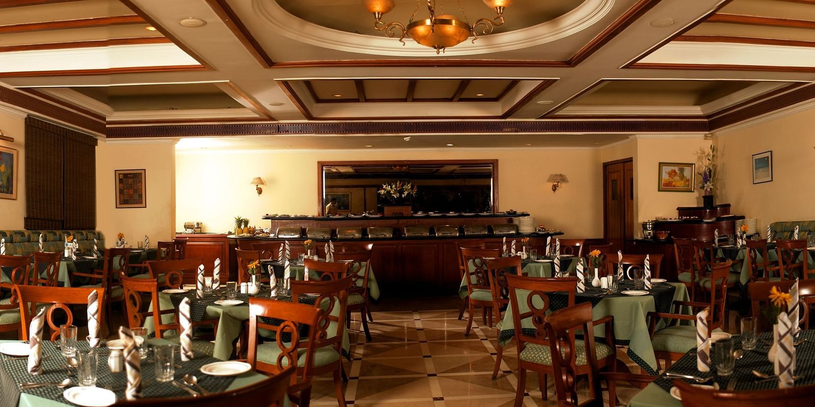 Beverly Hotel - Pacifica Restaurant