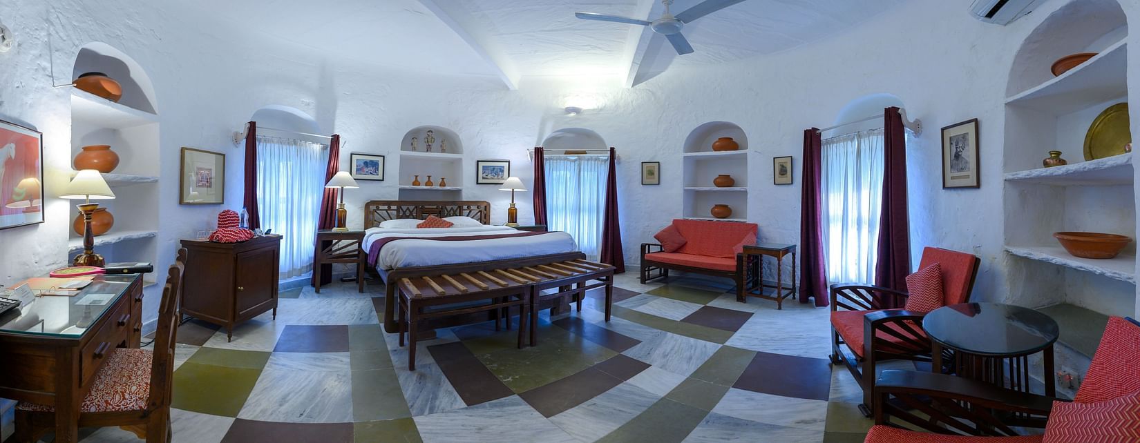 The interior of the Mubarak Mahal - Countryside View is equipped with a spacious bed and other furniture - Hill Fort-Kesroli - 14th Century, Alwar