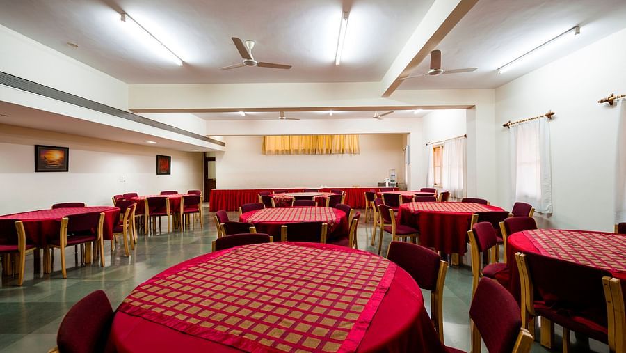 SAIACS CEO Centre, Bangalore Bangalore Hotel SAIACS CEO Centre Bangalore - Gulmohar-Dining hall