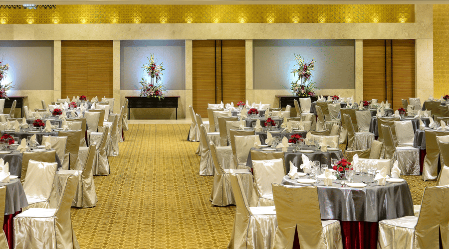 Round Table Setting Convention at Hotel Daspalla Hyderabad