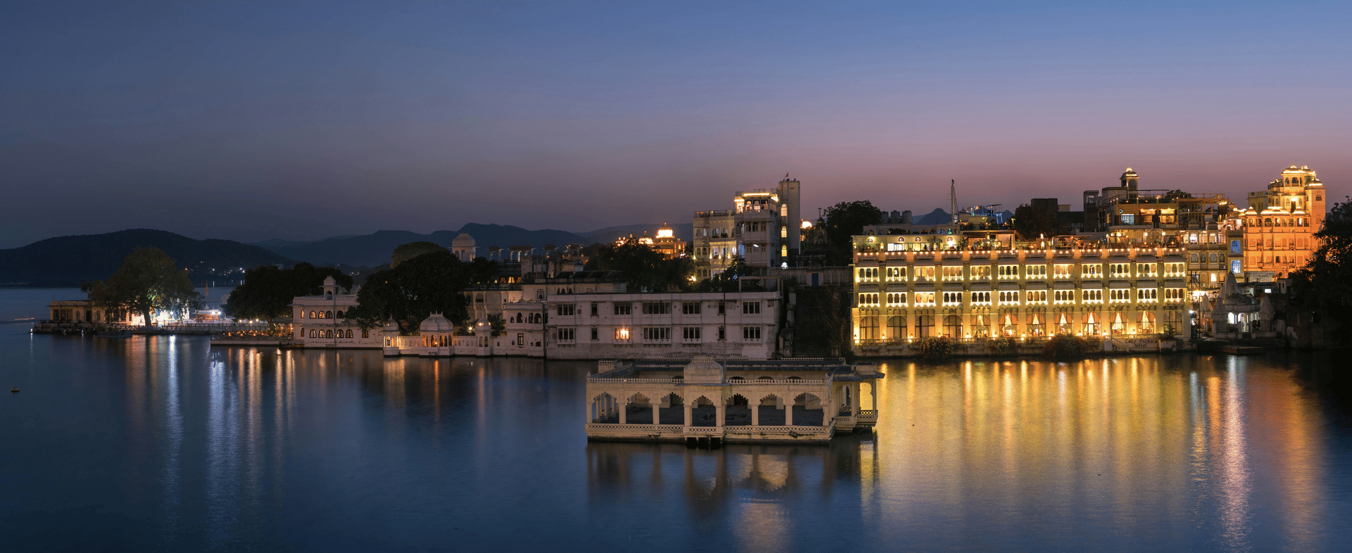 Vaaviyo Hotels heritage photo (architecture)