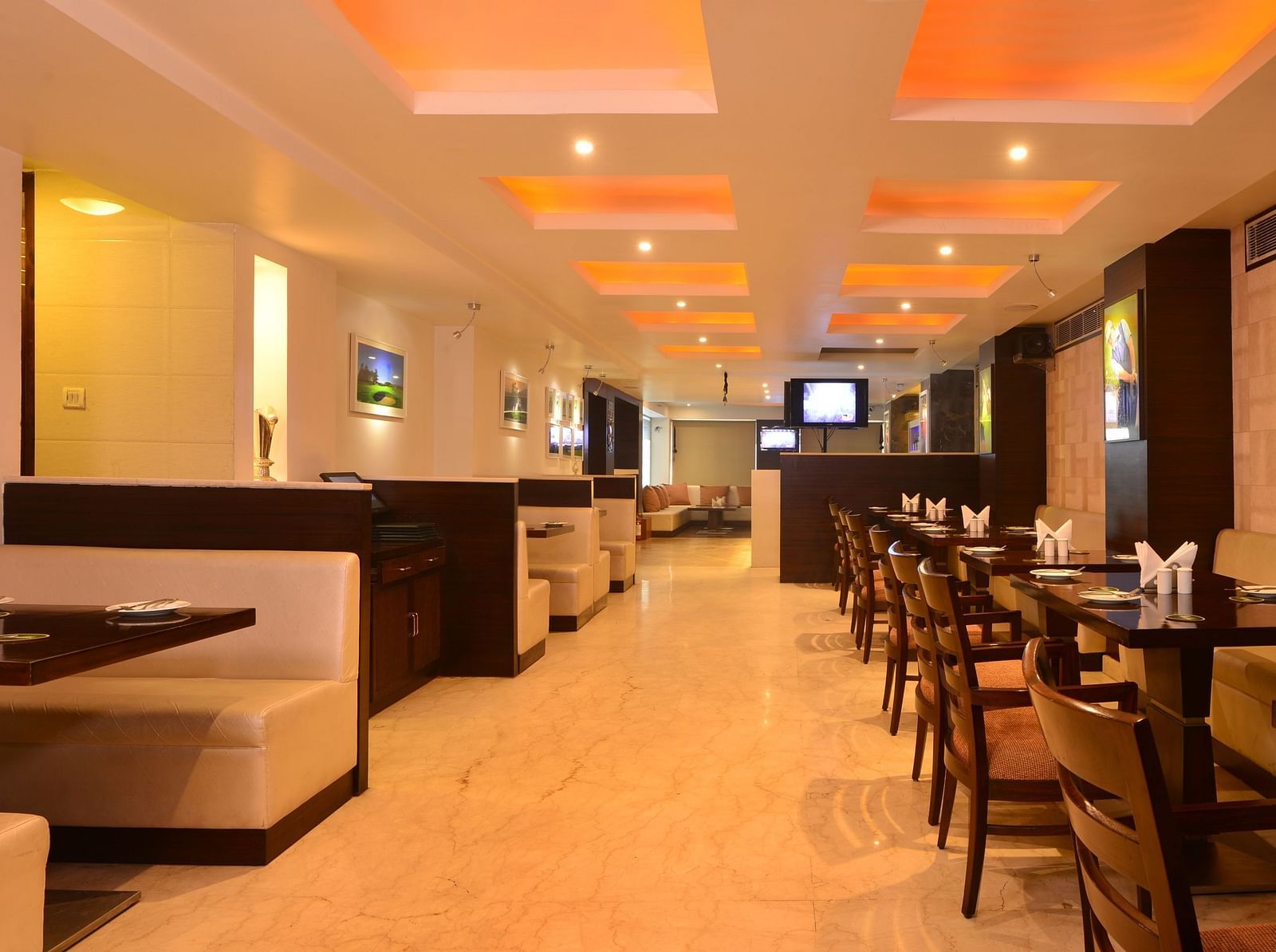 delhi restaurant 1