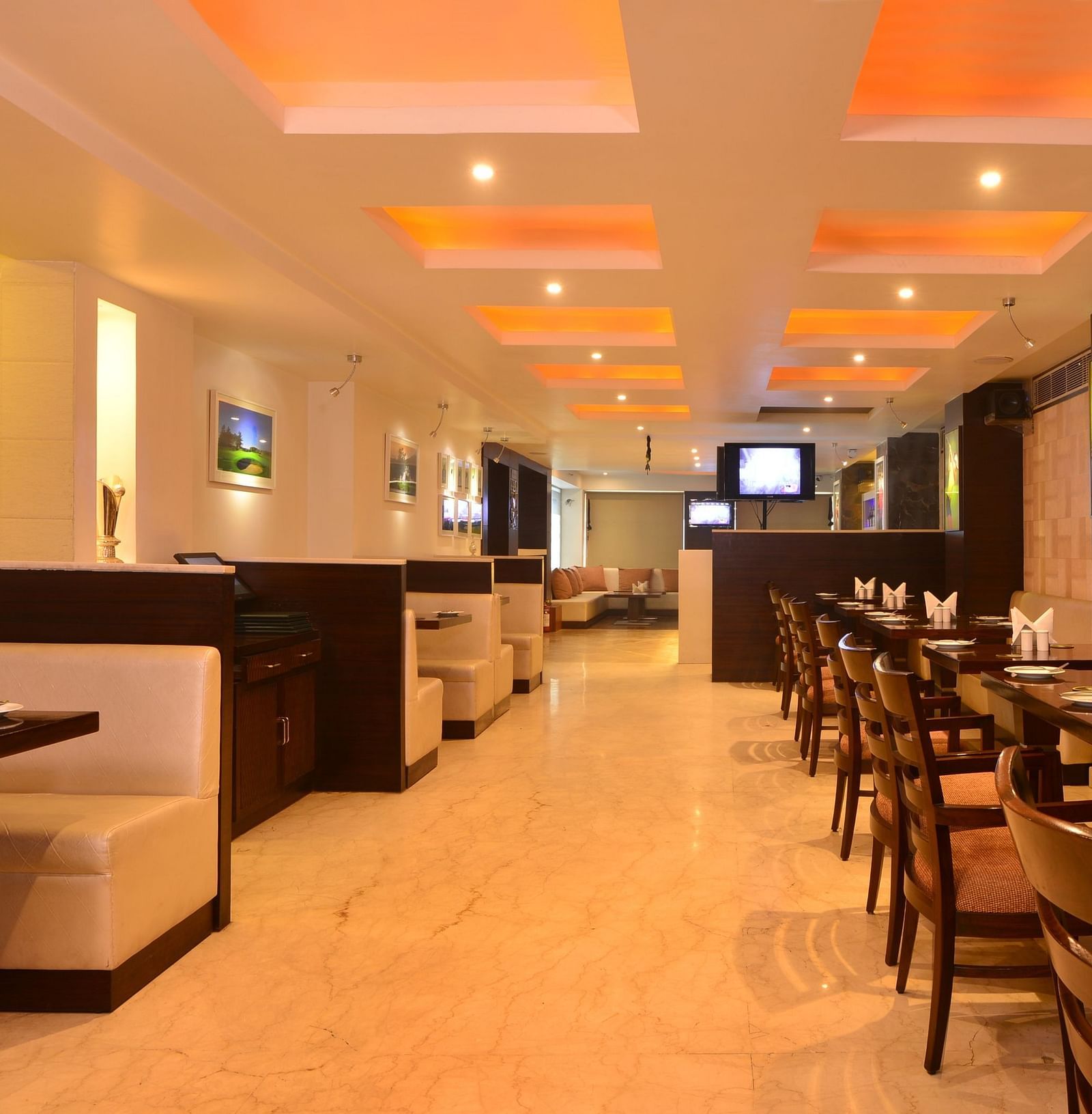 delhi restaurant 1