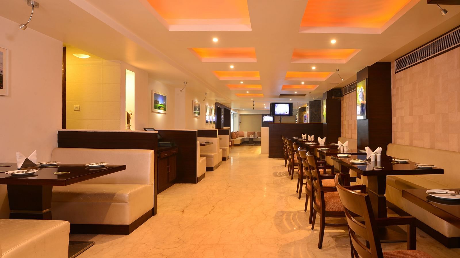 delhi restaurant 1
