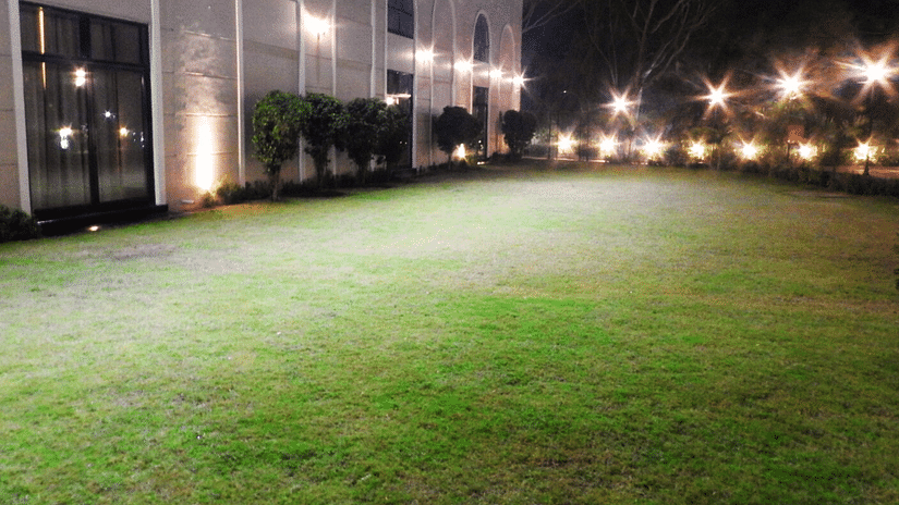 lawn - Hotel Polo Towers, Agartala
