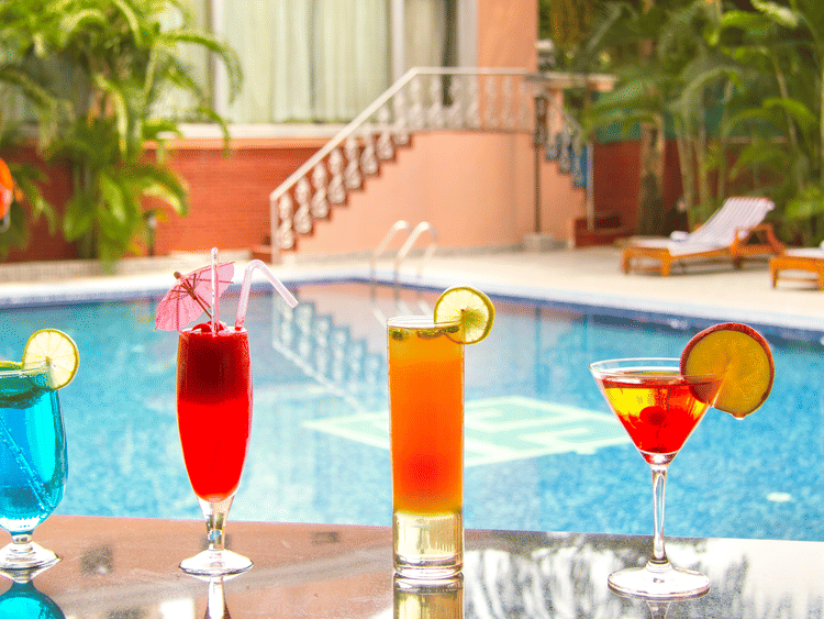 Hotel Swimming Pool, The Piccadily Lucknow, Business Hotel in Lucknow 8