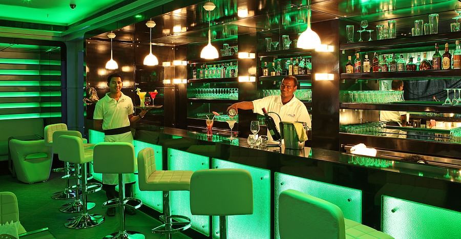 Blue Pearl bar 2