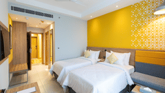 Premium Twin room at Hometel Alambagh, Lucknow 1