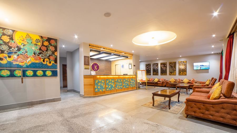 LOBBY (4)