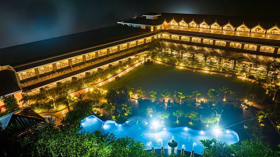 Swimming Pool at Mayfair Oasis Resort & Convention, Jharsuguda 3