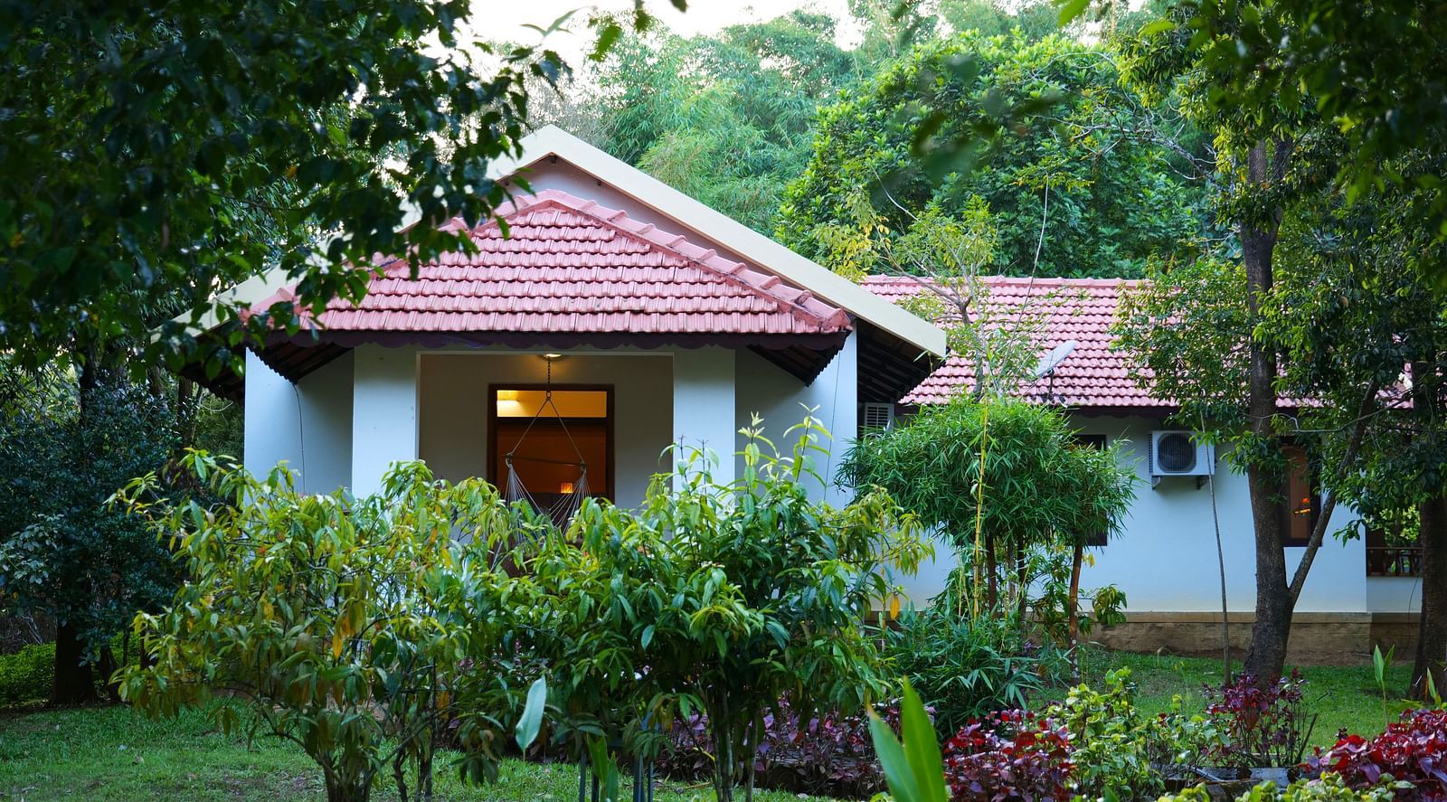 kadkani rooms view iroecr